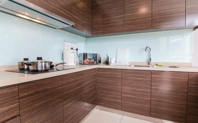 Lux 3BR Suite Puteri Harbour Near Legoland & Hello Kitty
