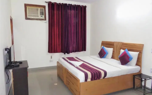 Hotel Akash Palace