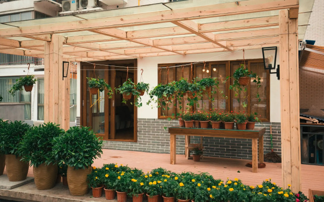 Rongxi Inn