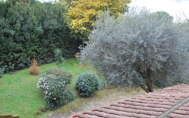 Residence Casale Mostacciano