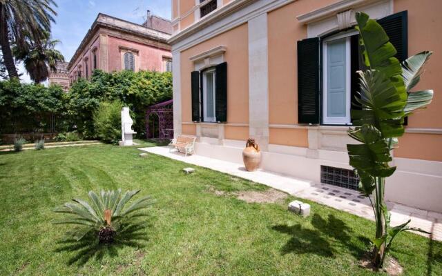 Maison Premiere Luxury Apartment
