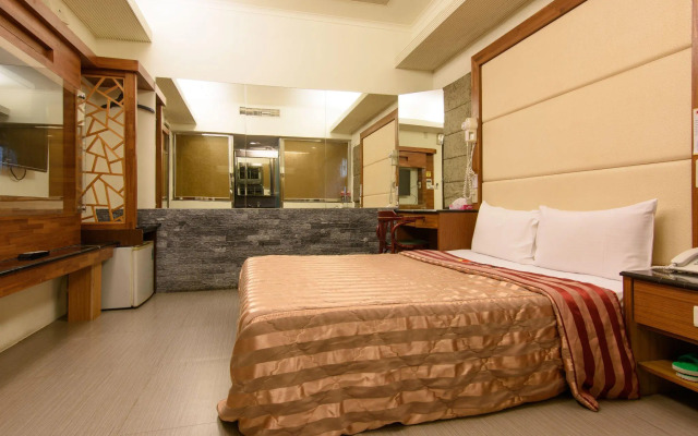 Harbor Elite Hotel