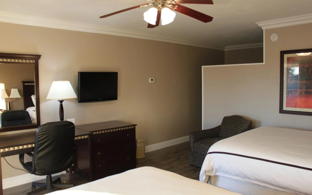 Travelodge by Wyndham Santa Maria