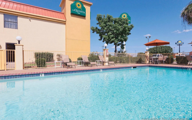 Red Roof Inn Terrell