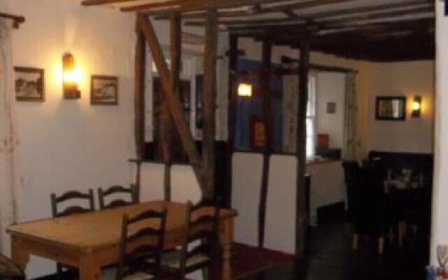 The Portsmouth Arms Hotel