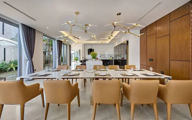 Luxury Beachfront Villa W Private Pool Beach