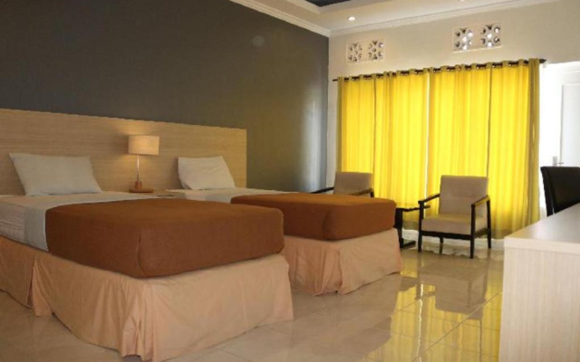 Tanjung Plaza Hotel