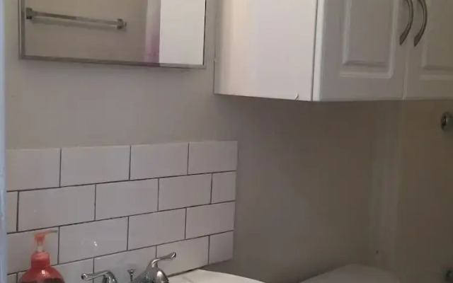 Unique 2 Bedroom in Burbank