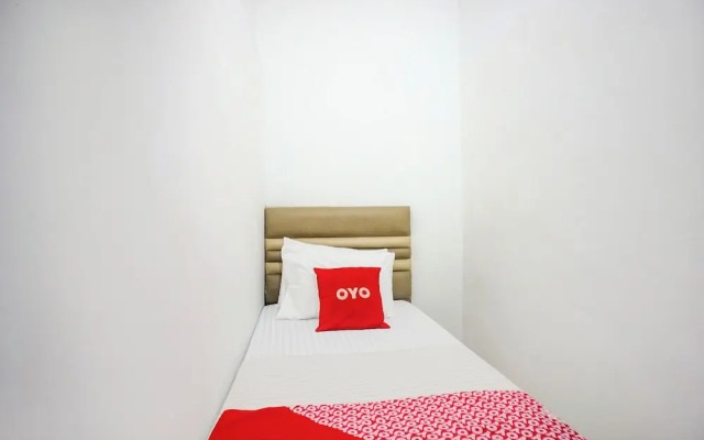 OYO 94581 Surya Residence Medan