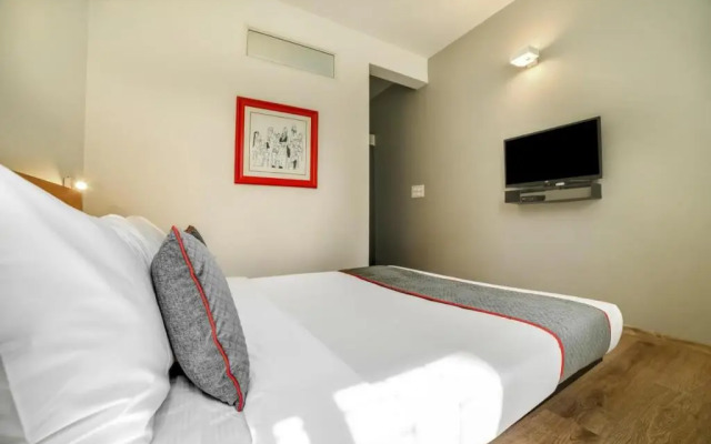 OYO Townhouse 361 Sarvar Hospitality