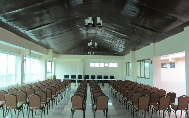 The Legacy Hotel & Suites