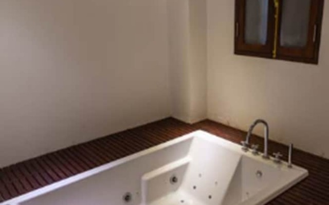 Chitchareune Mouangluang Hotel
