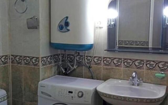 1 Room Flat - 100M From Coastline