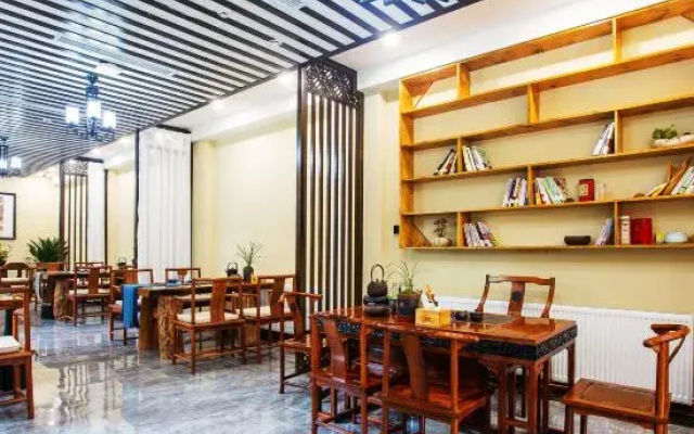 Hem Hotel (Chongzhou Jiezi Ancient Town)