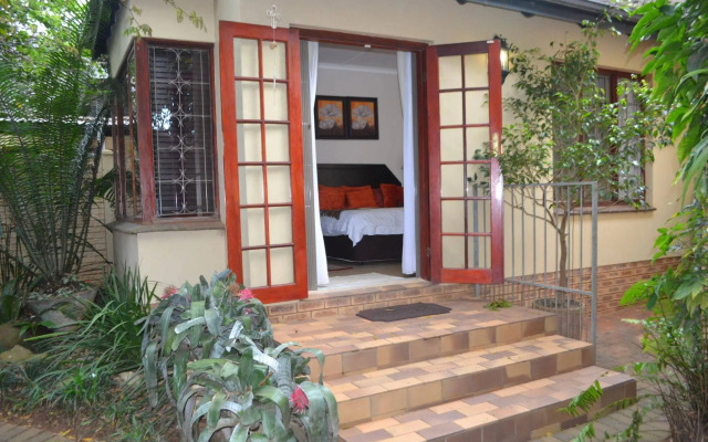 Gateway Country Lodge - Guest House