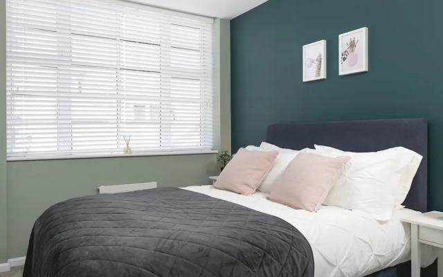 Modern Comfy 1min Walk Away From Royal Pavilion