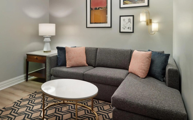 Courtyard by Marriott New Orleans French Quarter/Iberville