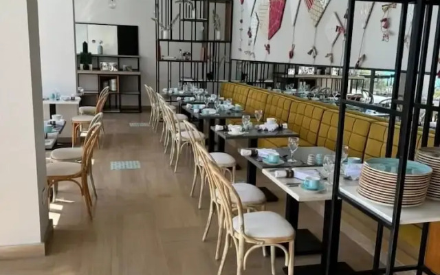 Marassi Boutique Hotel-Blanca