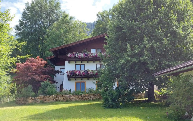 Stony Sea Apartments