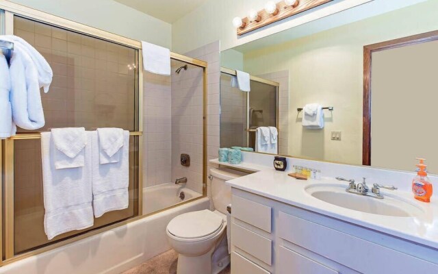 Winterset #18 - Shared Pool & Near Skiing!