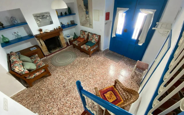 Casa la Rana Charming Townhouse near the beach