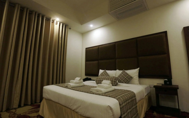 Avenra Gangaara Hotel