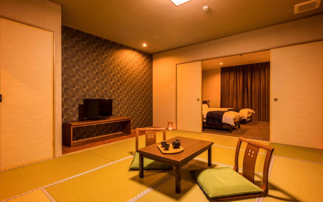 Ooedo Onsen Monogatari Premium Enakyo