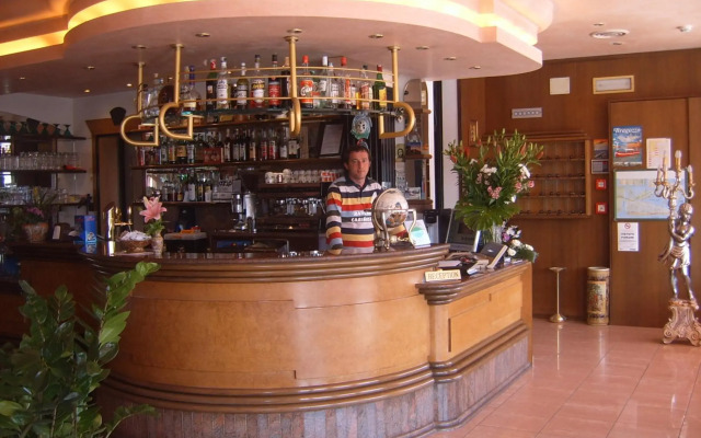Hotel Touring