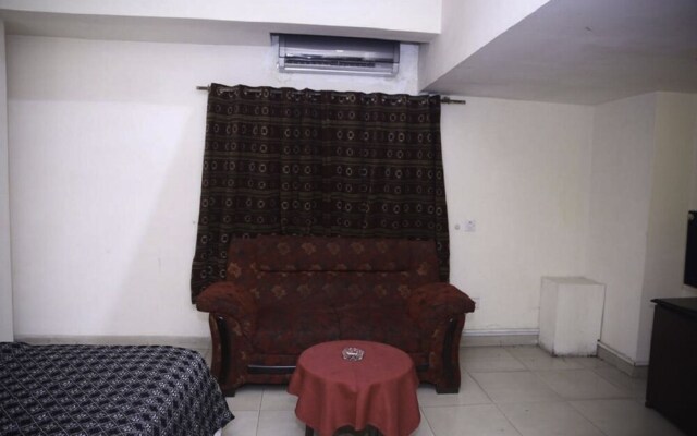 Mars Hotel Lahore