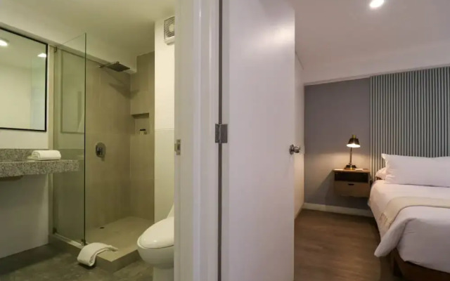 w Impressive 1BR Near Central Restaurante