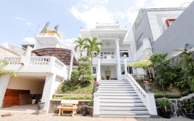 HOG Batu Guest House Syariah