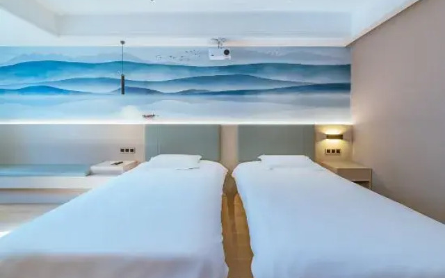 Outai Cinema Hotel (Yinfan Branch, Tangxia Square West Road)