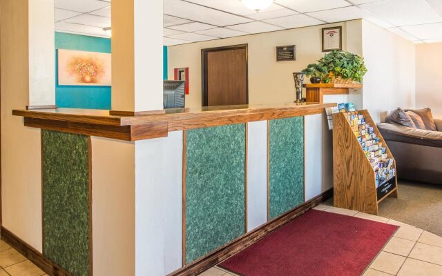 Sunset Inn & Suites - Lincoln Airport