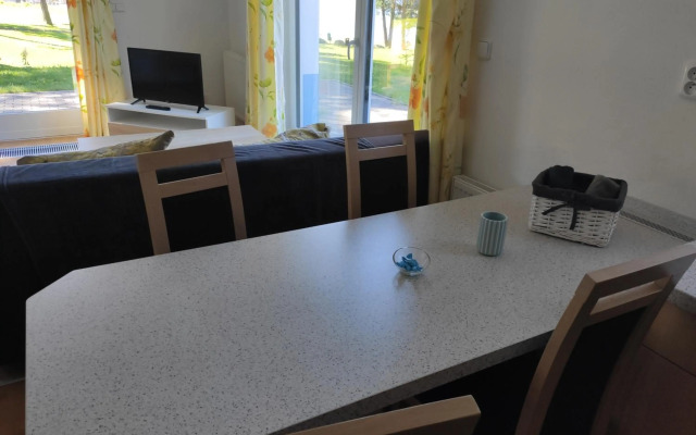 Lipno Riviéra - Myši v botě