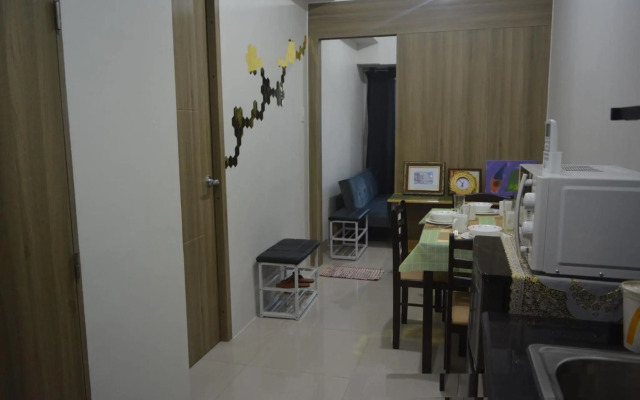 Paranaque SM-Sucat Field Res. Bldg 5, 2/F, 2BR with Balcony