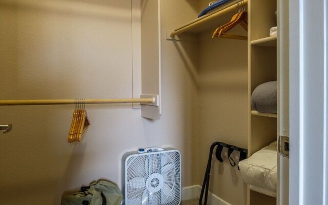 Sandia Peak Apartments by Frontdesk