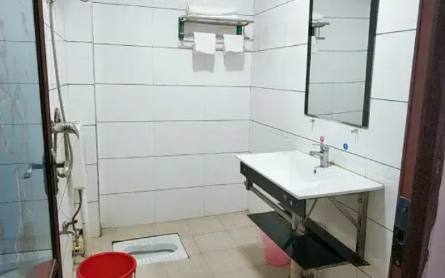 Qiyang Huijia Hotel (State Grid)