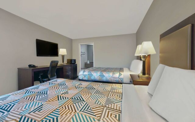 Motel 6 McDonough, GA