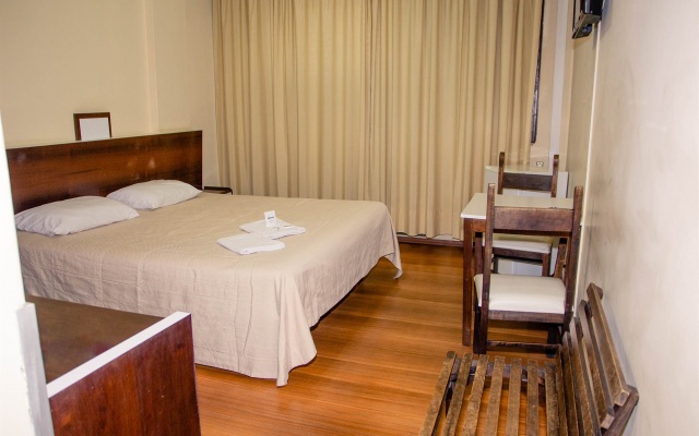 Hotel Letto Caxias