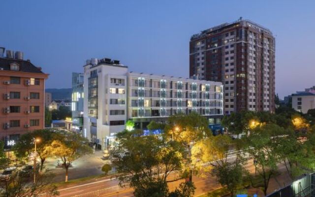 Xin Ya Tu Hotel