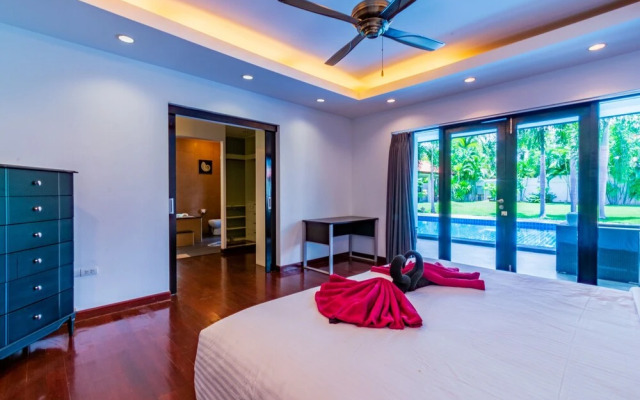 5 BR Pool Villa In Great Location - CV5