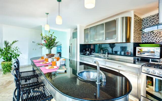 Playacar Villa Sleeps 8 with Pool and Air Con
