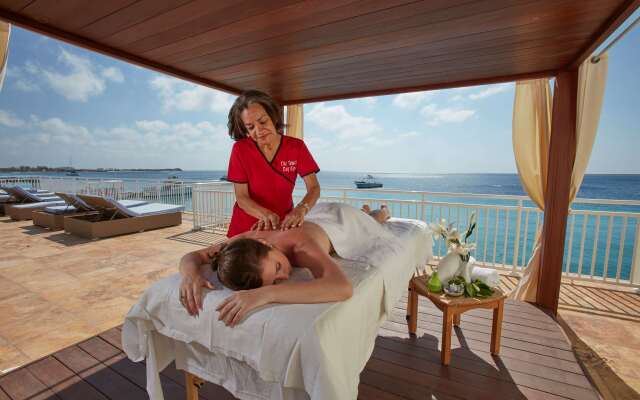 Divi Flamingo Beach Resort & Casino