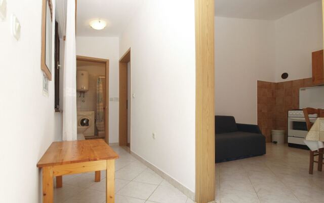 Apartment 1907