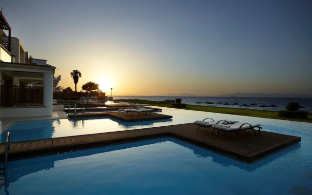 The Ixian Grand & All Suites Hotel