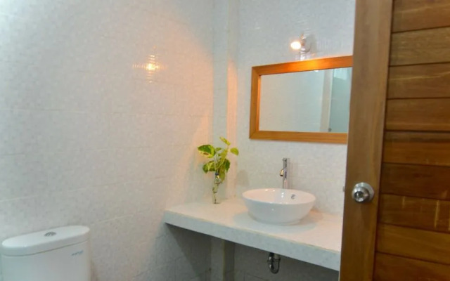 Airy Batu Layar Raya Senggigi KM 8 Lombok