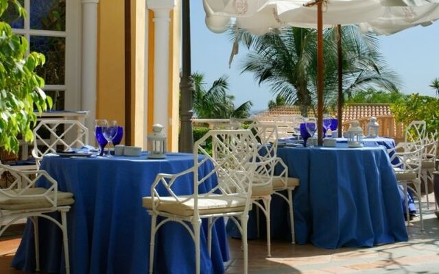 Bahia del Duque Las Villas Resort