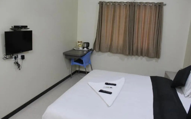 OYO Rooms Railway Station Bazar