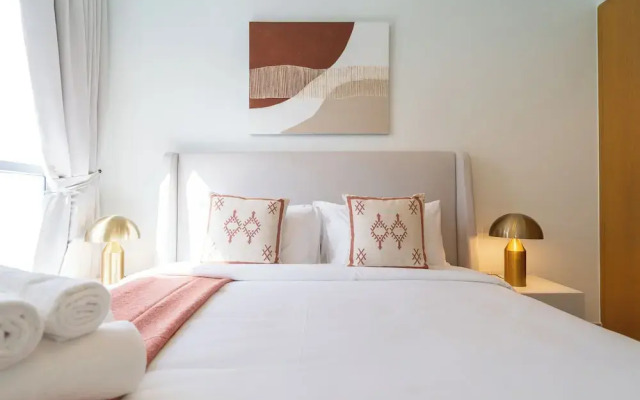 Mystic - Bellevue Tower 1