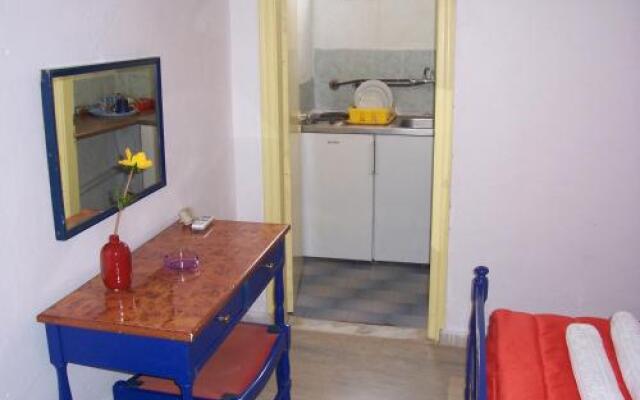 Rose Garden Rooms